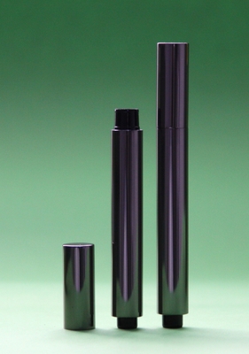 2.8ml Cosmetic Pen Packaging Vacuum Liquid Empty Concealer Tube With Applicators